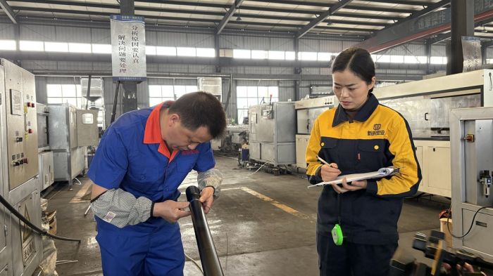 李贵春：潜心技术研发 在专利证书上写满“